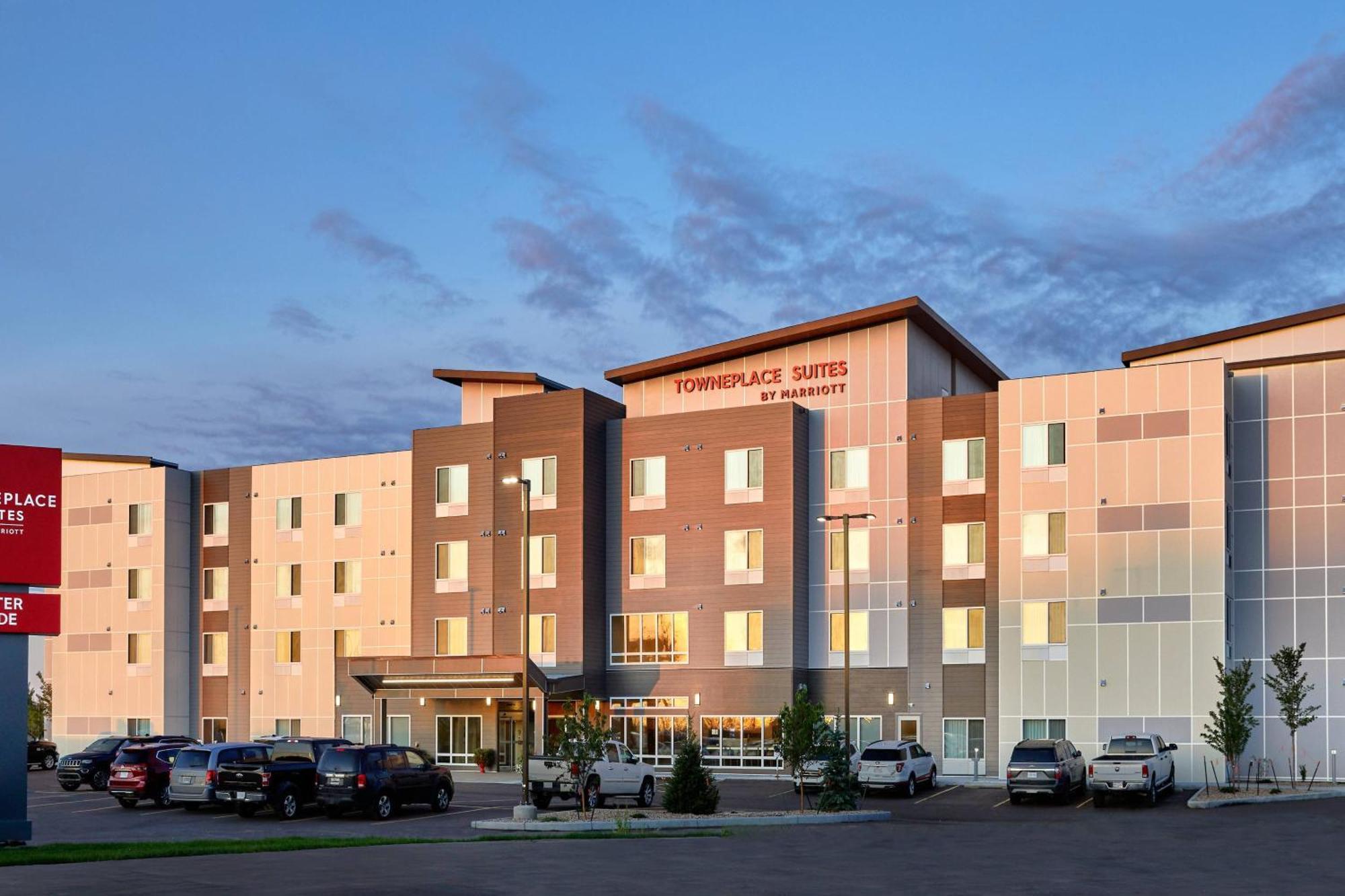 Towneplace Suites By Marriott Fort Mcmurray Exterior foto